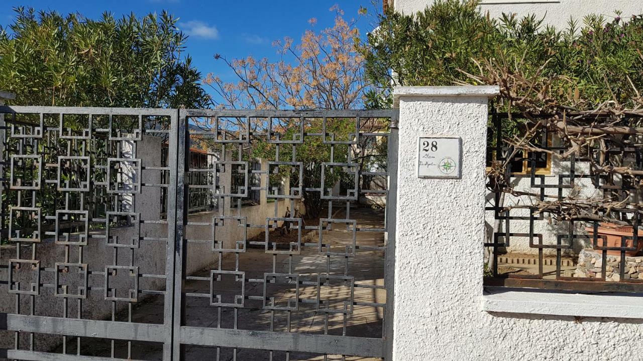 Villa Sul Mare A Chia Domus De Maria Exterior photo